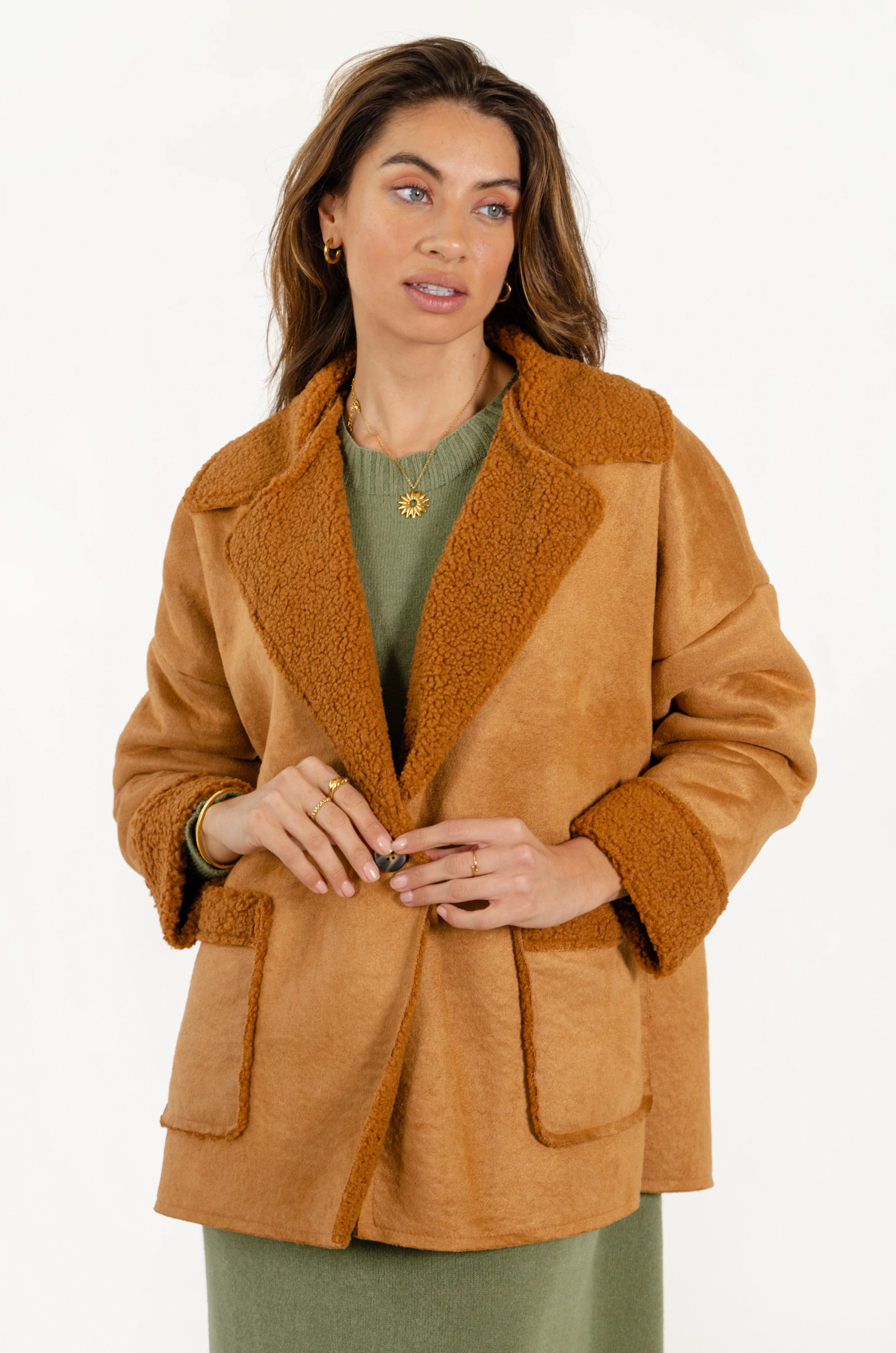 ABRIGO AINA // MARRÓN - Image 3