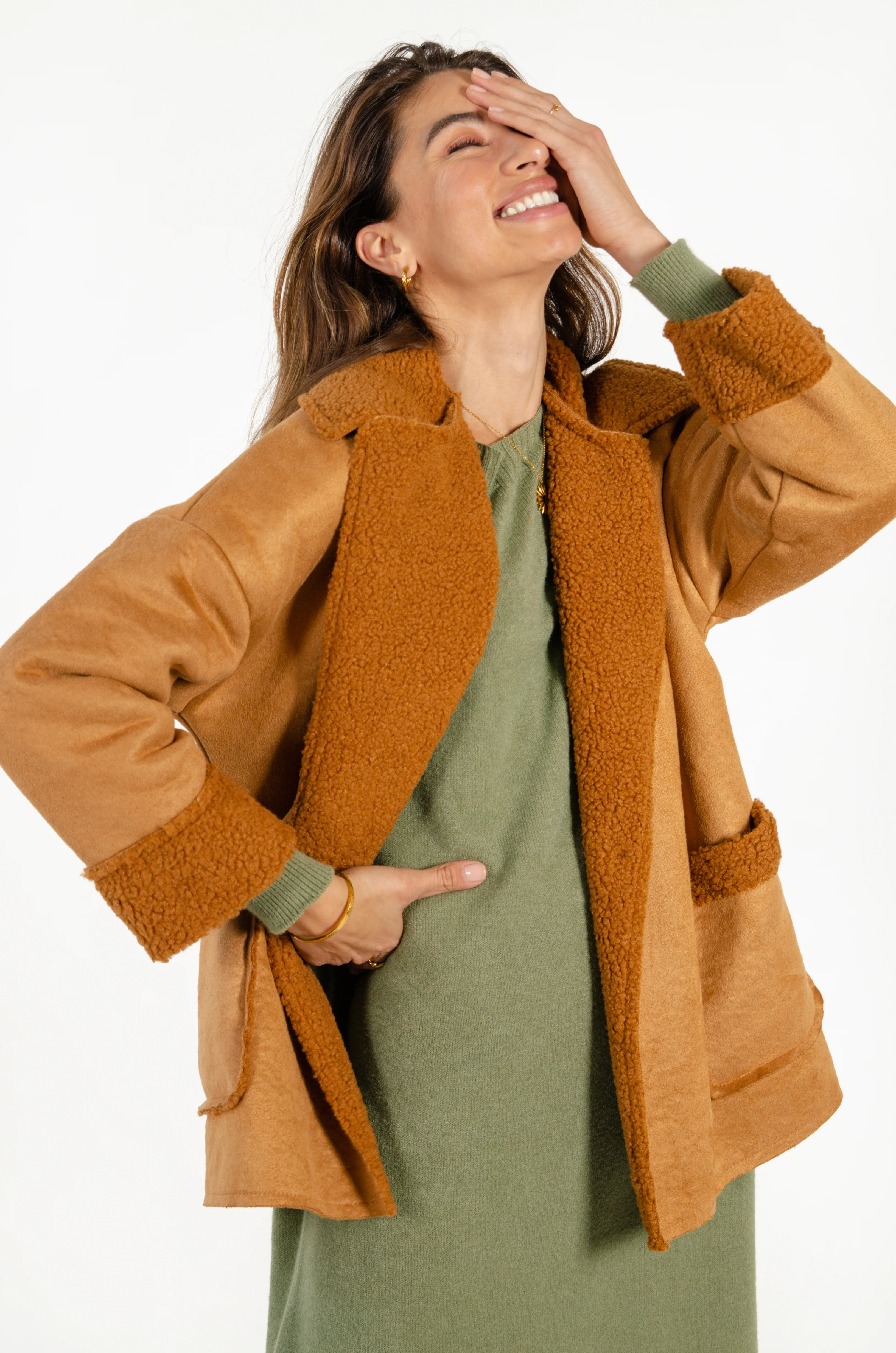 ABRIGO AINA // MARRÓN - Image 4