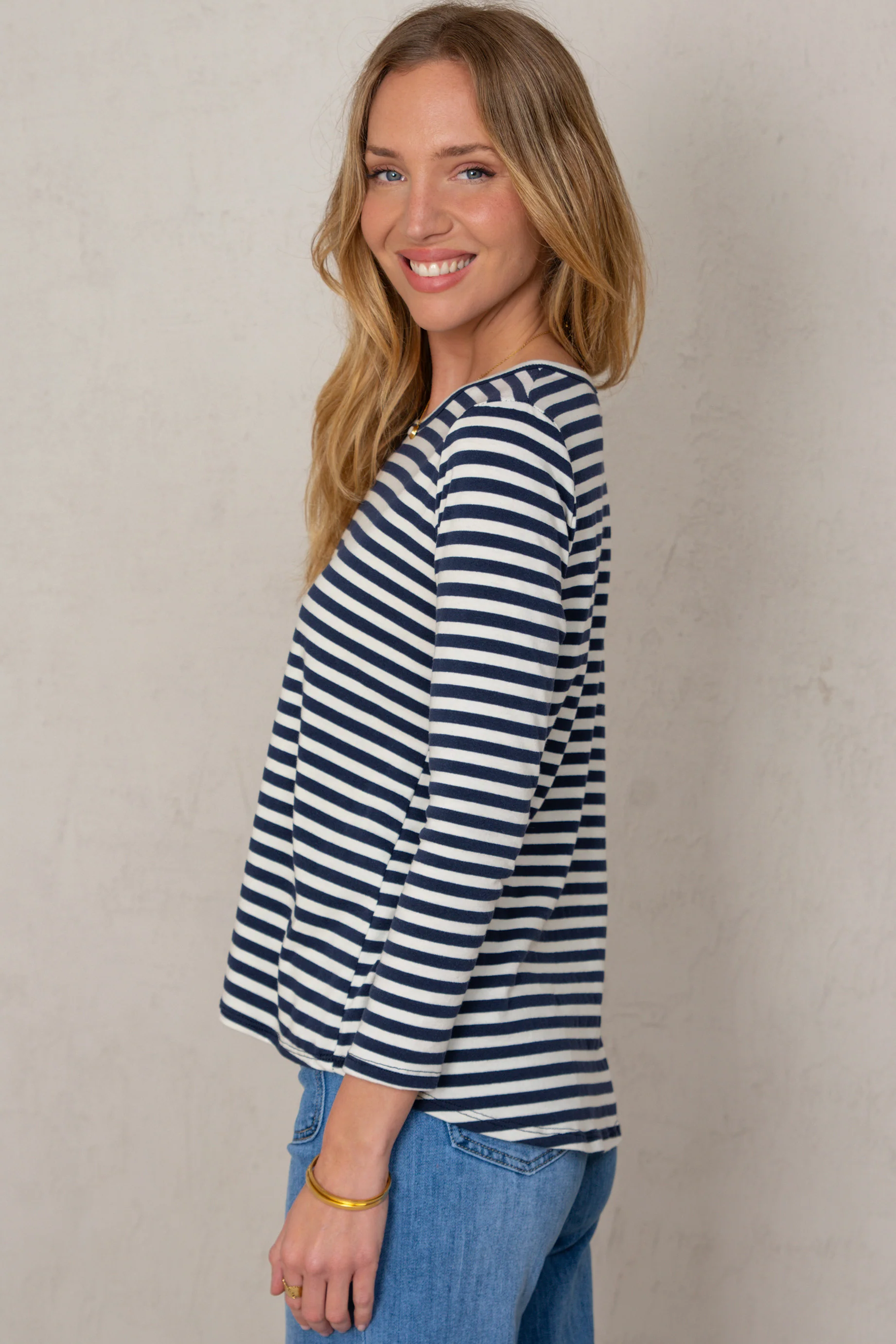 CAMISETA ANA // AZUL OSCURO - Image 4