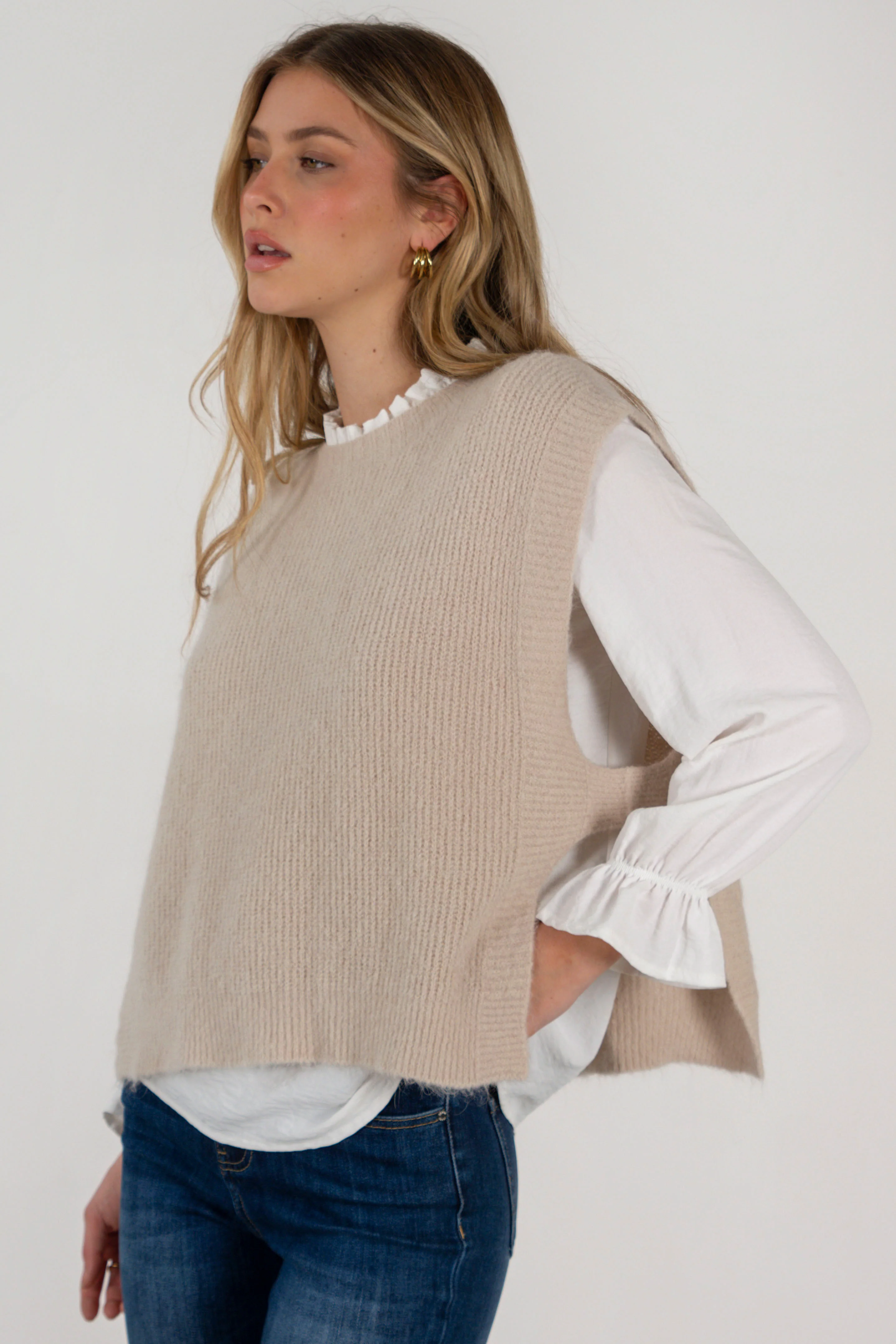 CHALECO ELI // BEIGE // ON DEMAND - Image 8