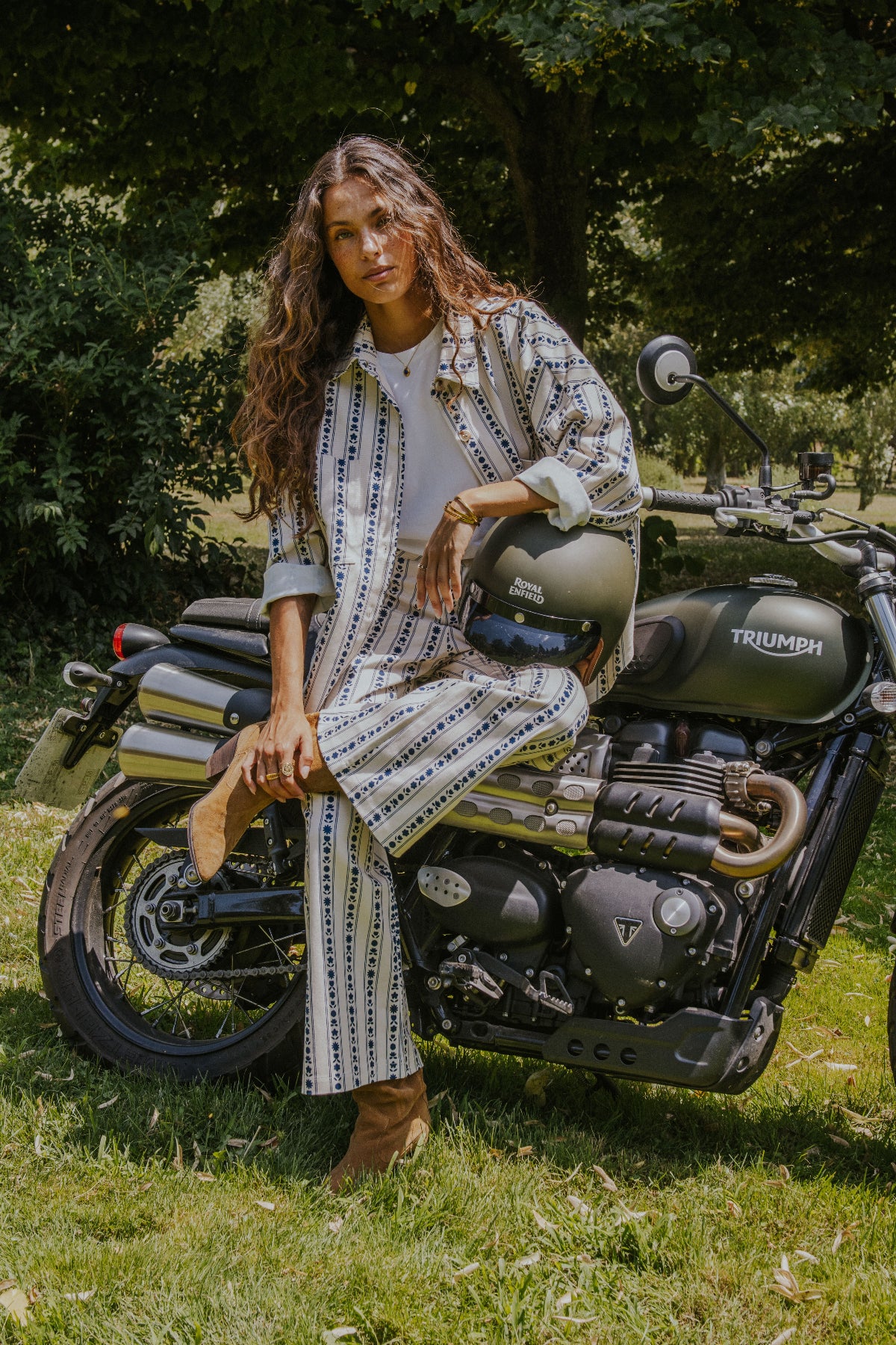 CHAQUETA CELIA // FLORES AZUL OSCURO - Image 8