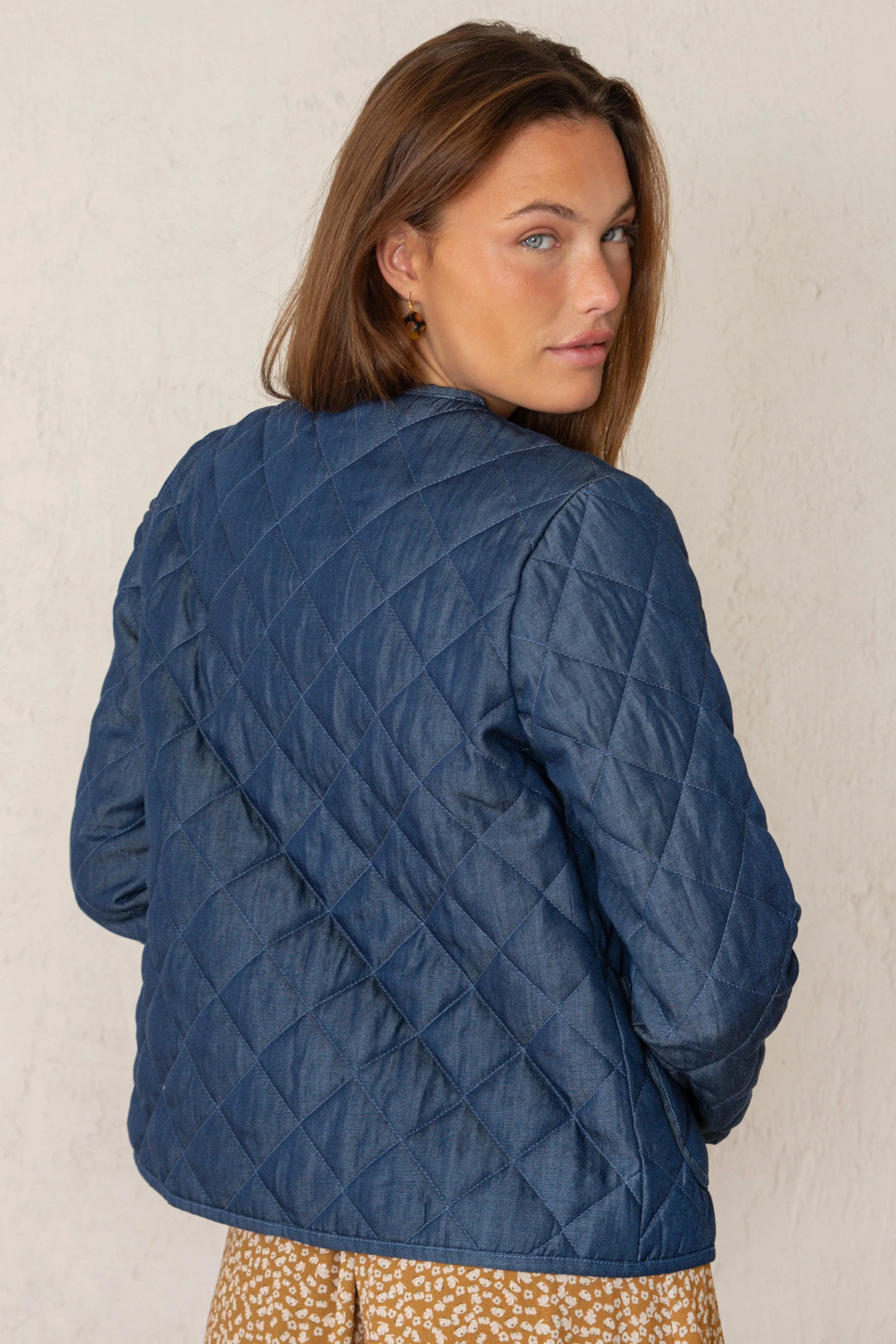 CHAQUETA DANIELA // DENIM OSCURO - Image 4